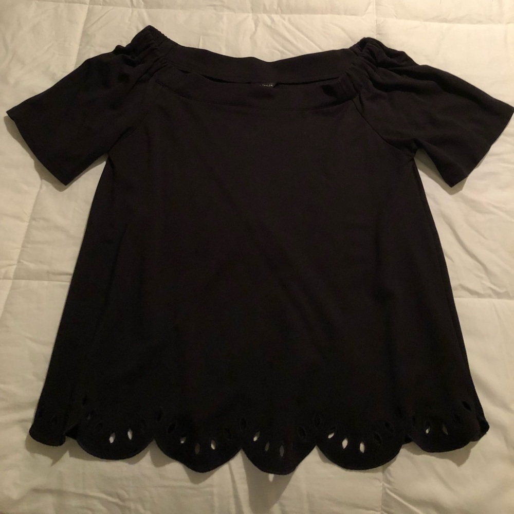 Ann Taylor off the shoulder top, size medium